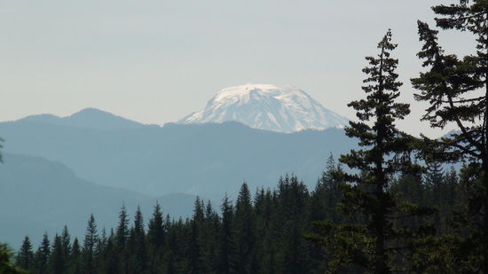 Mount Adams ist nach dem Mount Rainier (4392 m) der zweithöchste Berg im pazifischen Nordwesten der Vereinigten Staaten von Amerika.