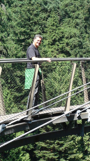 Mathias beim gefährlichen Cliffwalk.