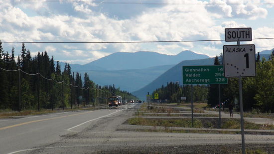 Wir verlassen Last Frontier ohne größere Zwischenfällen mit dem State Bird Alaskas, der Stechmücke und fliegen mit Air Alaska nach Seattle.