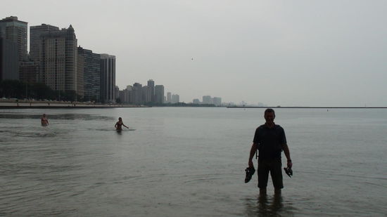 Mathias im Lake Michigan - ganz schön kalt.