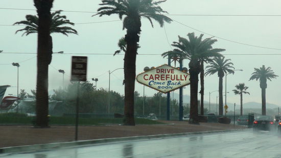 Von Las Vegas fahren wir weiter in den Süden Arizonas, vorbei am Wasser und Stromlieferanten Las Vegas - dem Hoover Dam.