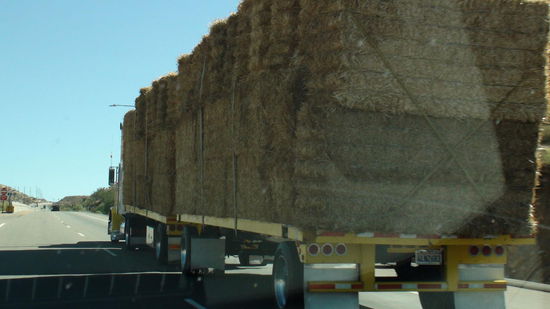 So transportiert man in den USA Heuballen...