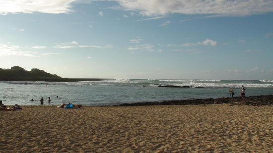 Hier bieten sich gute Bedingungen für geübte Surfer.