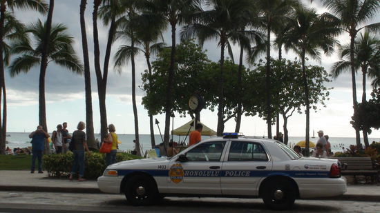 Police Station direkt am Waikiki Beach