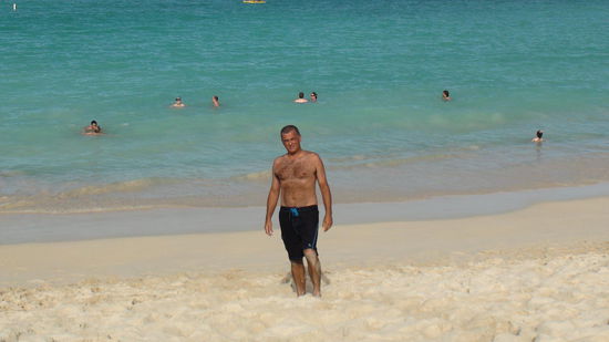 Was für ein süßer Beach Boy!