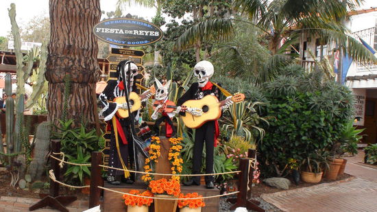 It´s HALLOWEEN TIME.