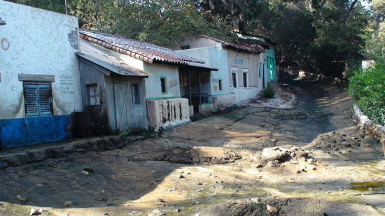 hier rollt gleich ´ne Flutwelle an