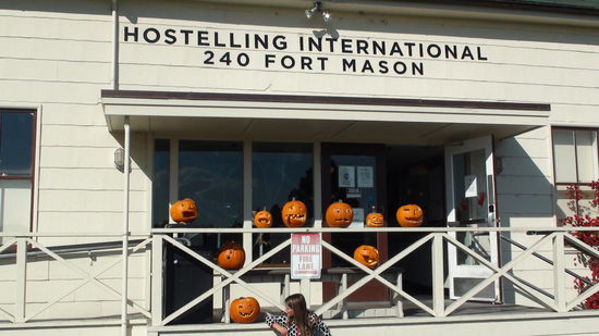 ehemalige Kaserne der United States Army, heute eine Jugendherberge in wunderschöner Lage.