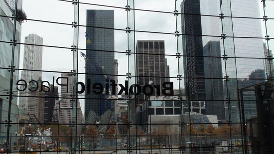 Blick vom neu errichteten Brookfield Place auf die Baustelle am WTC