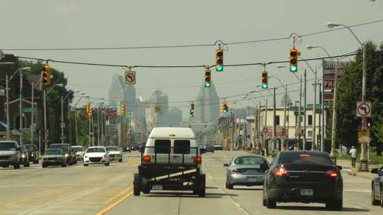 Skyline von Detroit in der Ferne