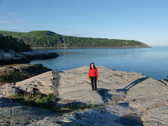 Hier in Tadoussac und am Saguenay-Fjord gibt es die idealsten Bedingungen für die Wale. Ihr Futter, der Krill, ist hier überreichlich vorzufinden! Mit bloßem Auge kann man von dieser Stelle aus die weissen Beluga-Wale beobachten.