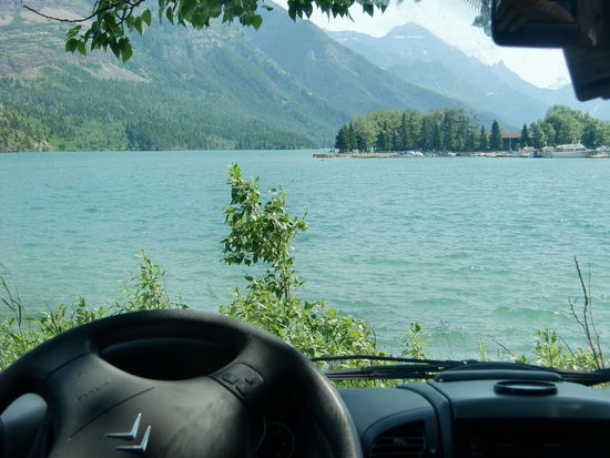 Am Nachmittag dann ein Parkplatz im Schatten eines Baumes mit Blick auf den See! Das war eine richtige Erholung!