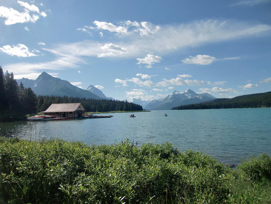 Maligne Lake