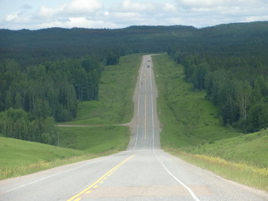 Km-lang meist geradeaus und rechts und links Wald! Wie der Ritt nach Laramy!
Gregor: Das wird heute aber ein kurzer Blog!