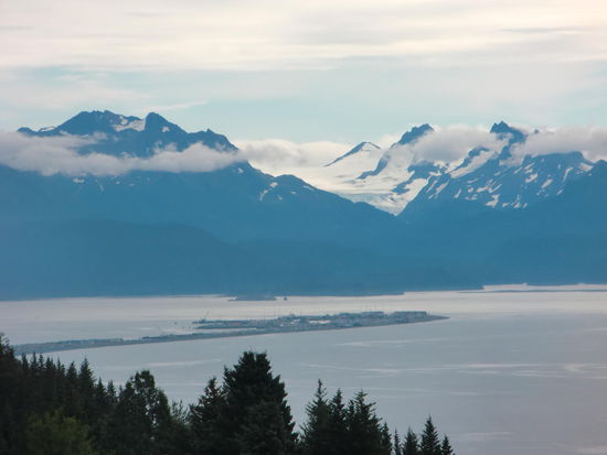 Blick auf die Kachemak-Bay mit dem Spit, der Landzung von Homer
