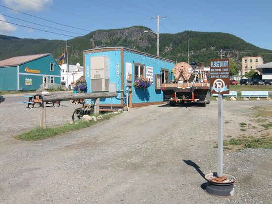 Ein Drive-Thru läuft in Nordamerika immer!