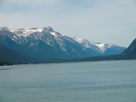 Wir verlassen Haines mit dem Fährschiff nach Skagway und wieder bei  traumhaften Wetter
