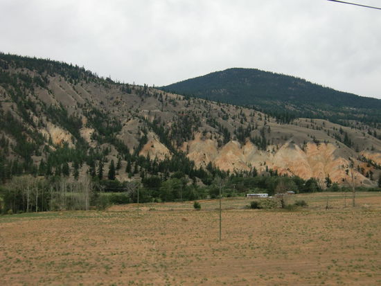 Wüstenartige Landschaft au dem Weg nach Lilliooet