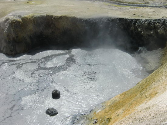 Diese Kappe hier in der Mitte unten auf dem Foto hatte auch mal einen Besitzer der sie nicht holen wollte!