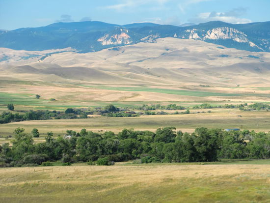 Abwechslungsreiche Landschaft an der Autobahn zum Devils Tower