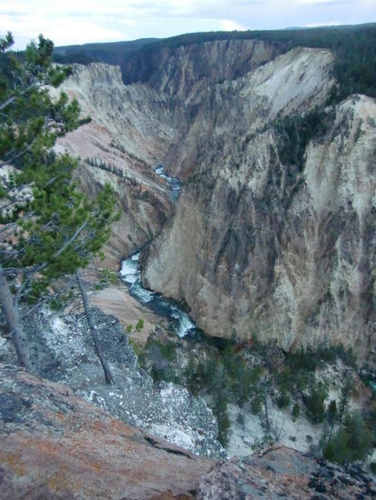 Der Yellowstone Canyon war einfach nicht zu fotografieren. Die Tiefe kommt da nicht heraus!