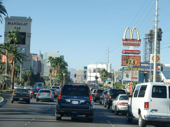 3-4-spurige Strassenführung: der Strip!