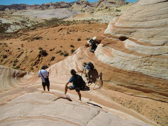 Ganz oben muß der beste Platz für Fotos sein!
Man sieht es am 'Schlange stehen'!