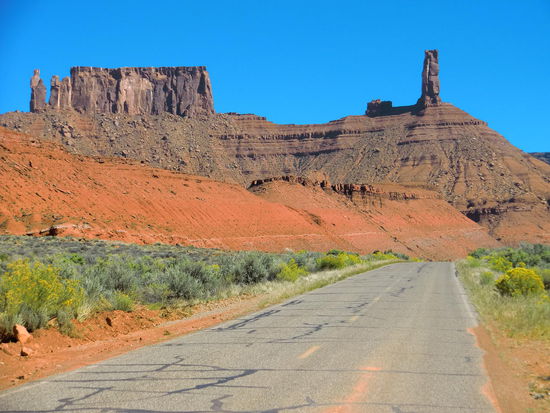 Hier in der Gegend um Castle Valley soll man noch viele Western gedreht haben!  Was man sich gut vorstellen kann!