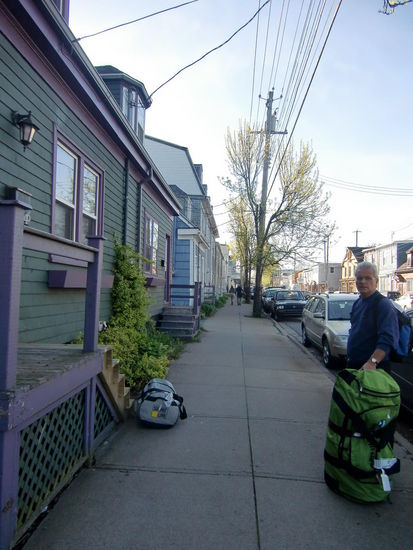 Kurz vorm Ziel:  Das Hotel liegt gleich an der nächsten Ecke