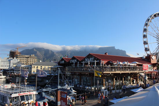 Die Waterfront in Kapstadt inkl. Tafelberg und Riesenrad