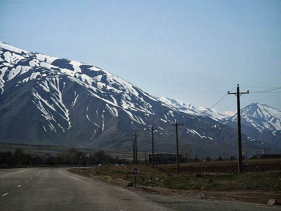 Das schöne Zagros Gebirge in der Nähe von Marand. Provinz Ost-Aserbaidschan.