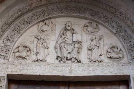 Romanisches Portal des Wiligelmus