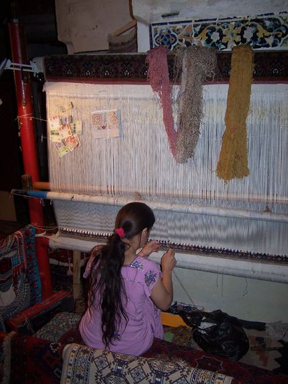 die junge Teppichknuepferin