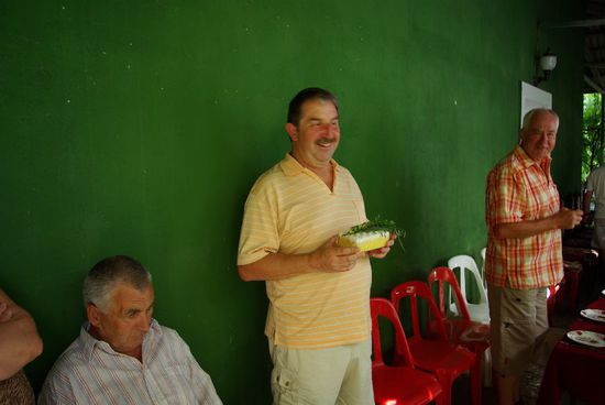 auch Norbert bekommt ein kleines Geschenk