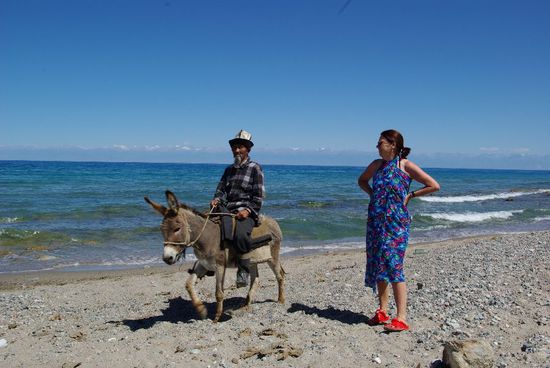 spaeter kommt der Kuhhirte nochmals auf seinem VW