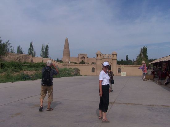 vor der Emin-Moschee