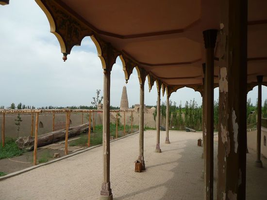 vom Gouverneurspalast aus aufs Minarett gesehen