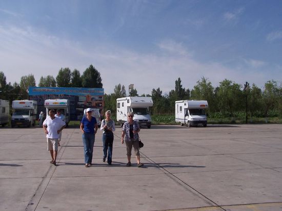 auf zur Besichtigung der Festung