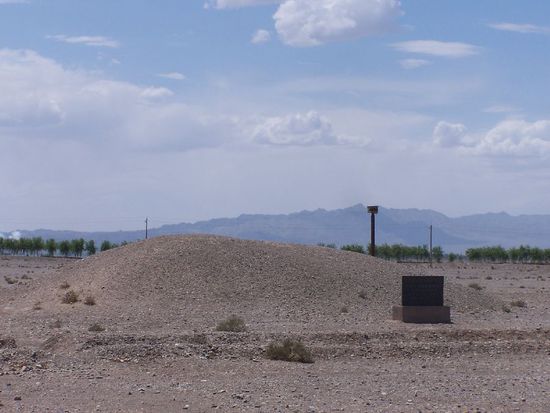 der Grabhuegel des Grabes 6 der Wei/ und Jin/Dynastie