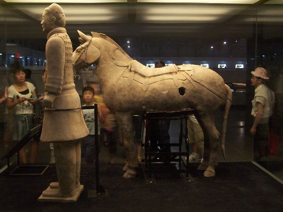 komplett restaurierter Soldat mi seinem Pferd