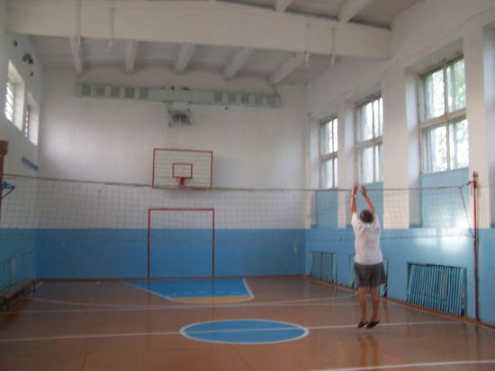 Besichtigung der Schule von Peterfeld - wo ist denn der Ball Cord?