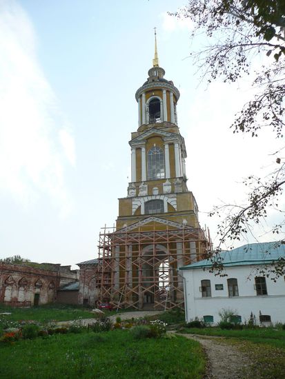 deas Wahrzeichen -der Glockenturm- von Suzdal