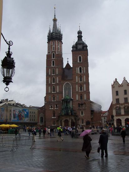 die Marienkirche von Krakau, darin befindet sich der Veit Stoss-Altar