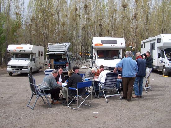 fleissig fuellen wir Visaantraege aus