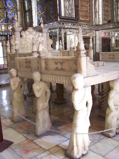 der Marmorthron im Golestan Palast