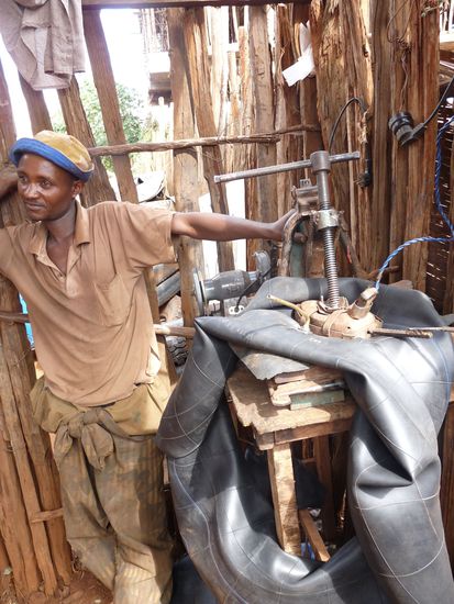 so werden die Schlaeuche mit dem Buegeleisen repariert