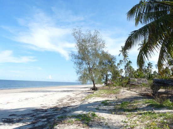 hier an dem Strand von Pangani haben wir gestanden