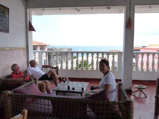 auf unserer Frühstücksterrasse