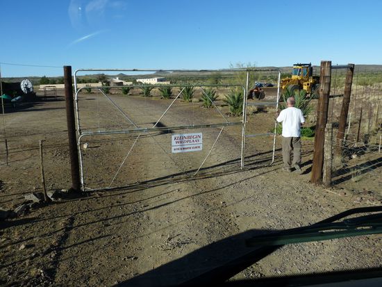 die Tore mussten wir jedes Mal Oeffnen und schliessen