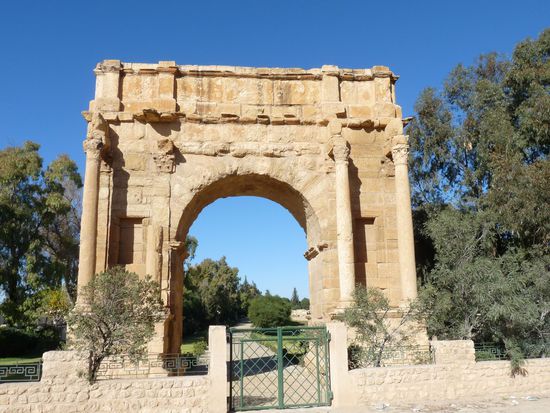 DiokletianBogen in Sbeitla